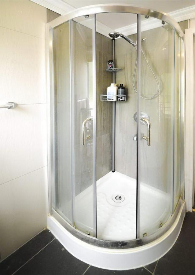 Salmon Magwood Guesthouse Toronto Dış mekan fotoğraf